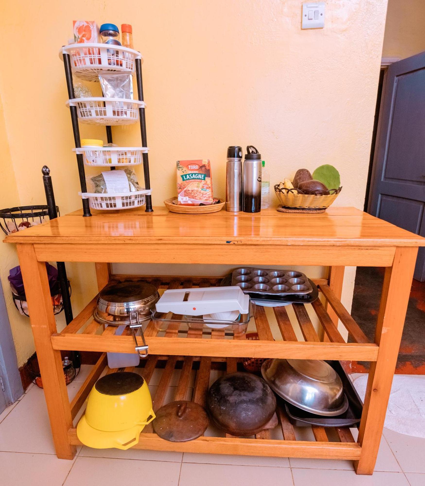 Faraja Homestay: Urban Comfort with Free Wi-Fi Moshi Exterior photo